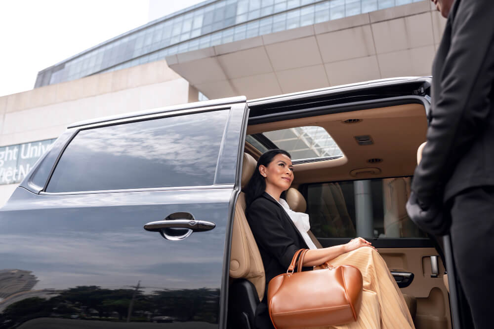 Business class airport transfers